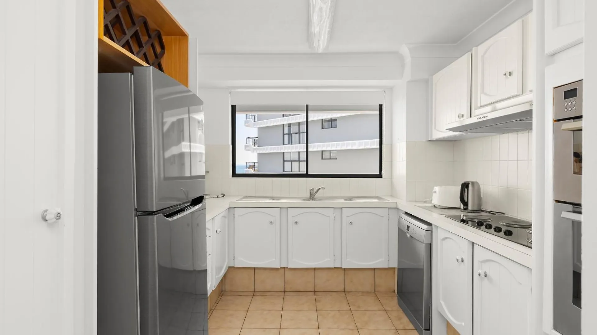 Gemini Court Holiday Apartments Gold Coast Aparthotel