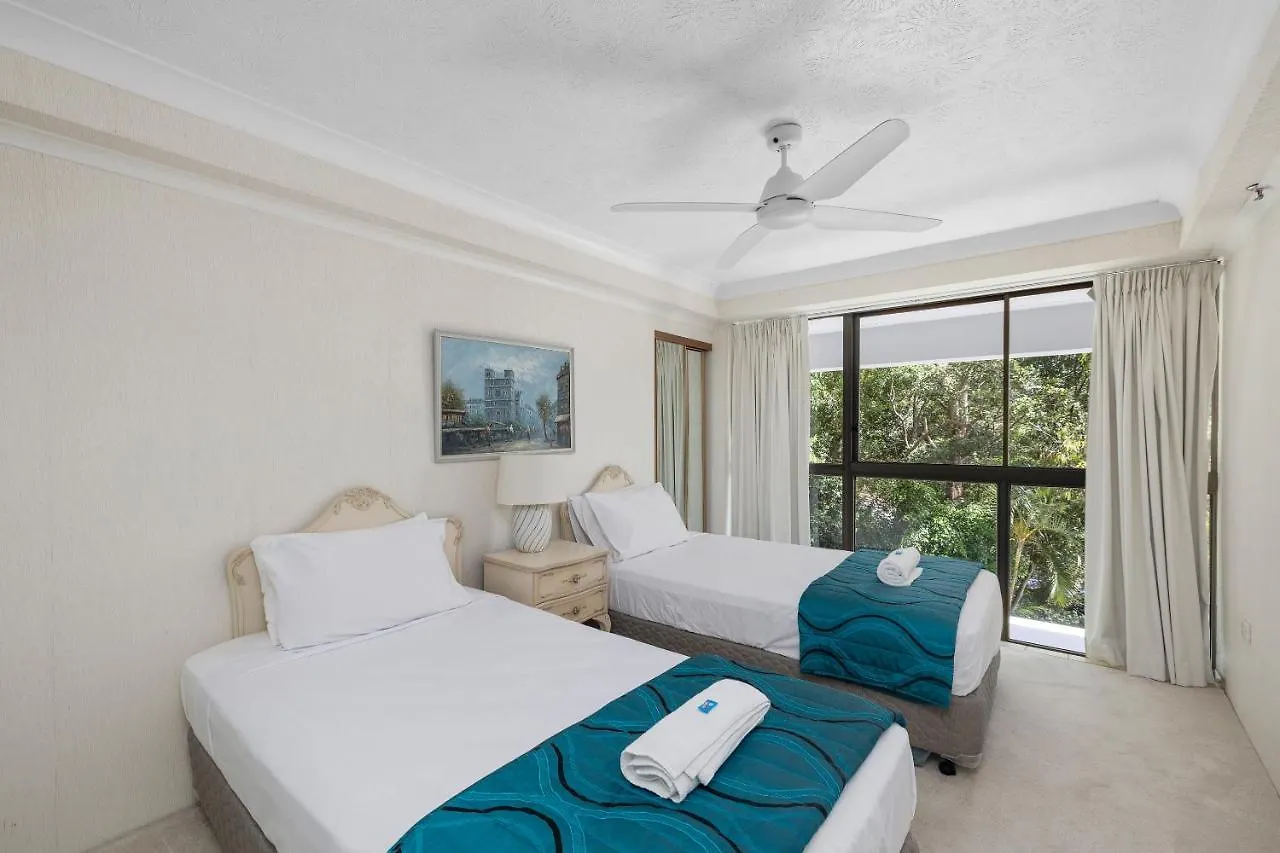 Gemini Court Holiday Apartments Gold Coast 4*,