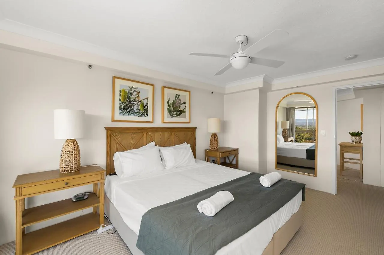 Gemini Court Holiday Apartments Gold Coast 4*,